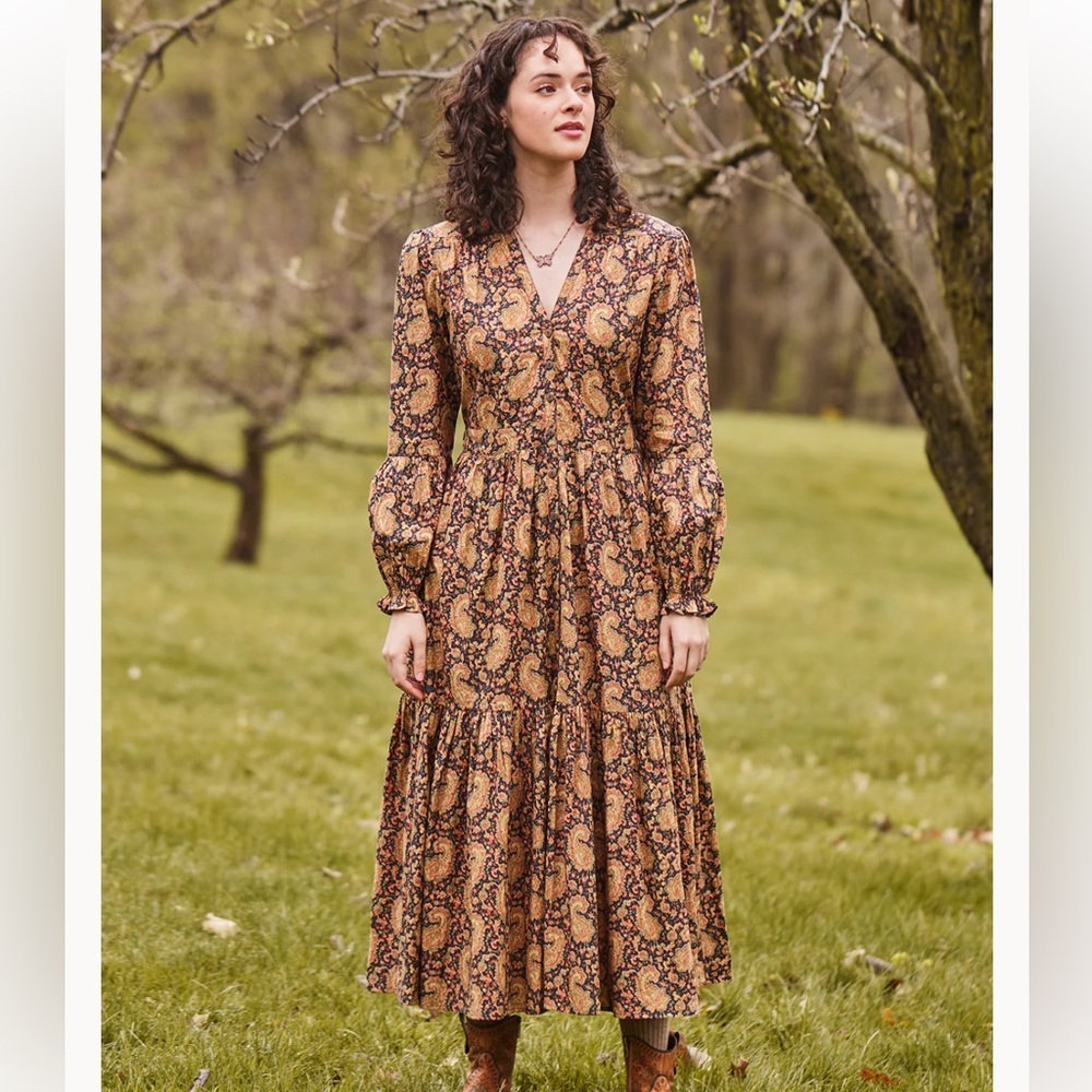 EUC April Cornell sz large Prague paisley maxi dress pockets -missing 1 tie back